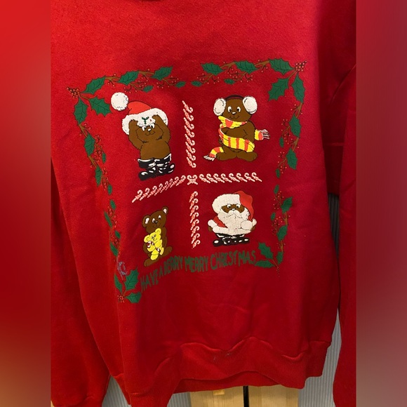 Vintage bears celebrating Christmas red sweater Size medium - Picture 3 of 8